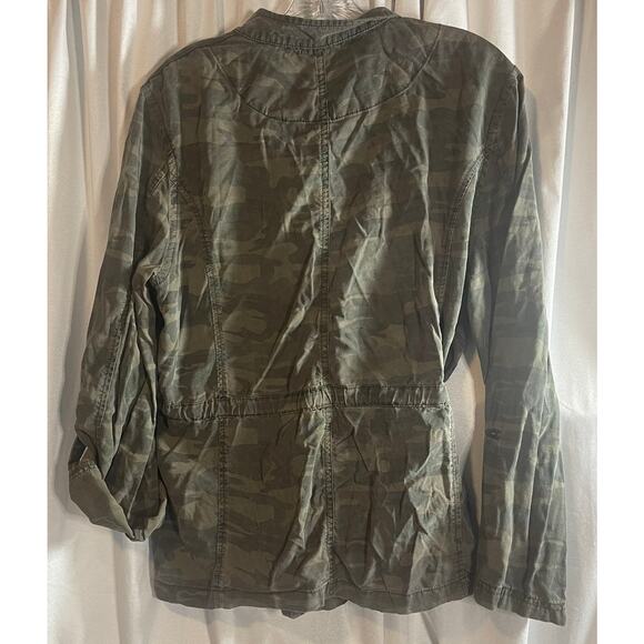 Social Standard by sanctuary camo hip length jacket Sz XL Button tie waist - Picture 2 of 5
